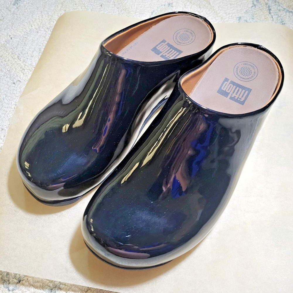 Fitflop Womens Shuv Mule Size US 8 EU 39 Black Patent Wedge Clog Slip-On Shoe